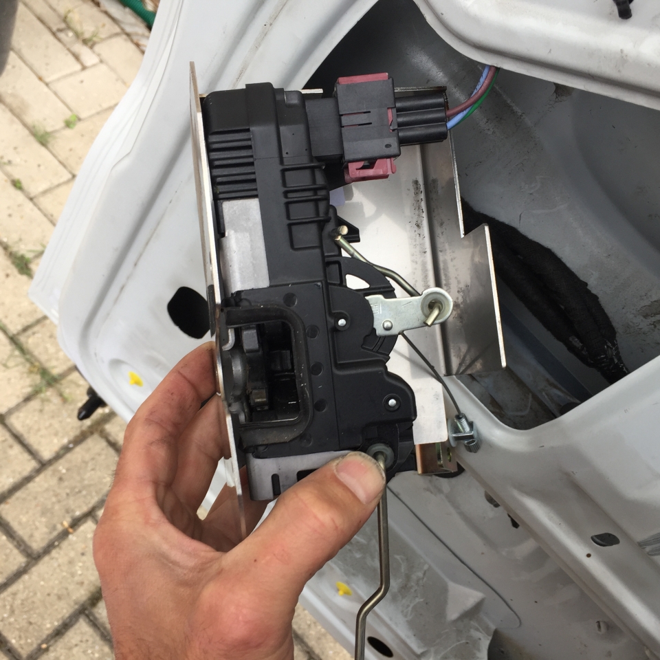 Renault Trafic 2014+ Kent Van Security Kent Van Security